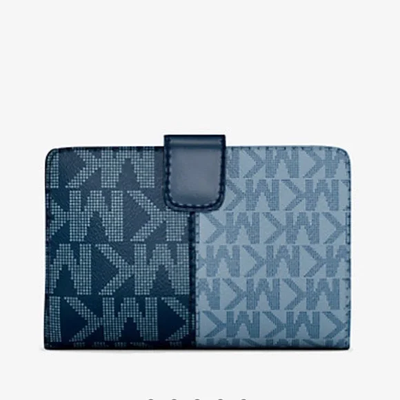 Michael Kors Jet Set Medium Two-Tone Logo Bifold Wallet
Navy Multi 
NWT - Picture 3 of 16